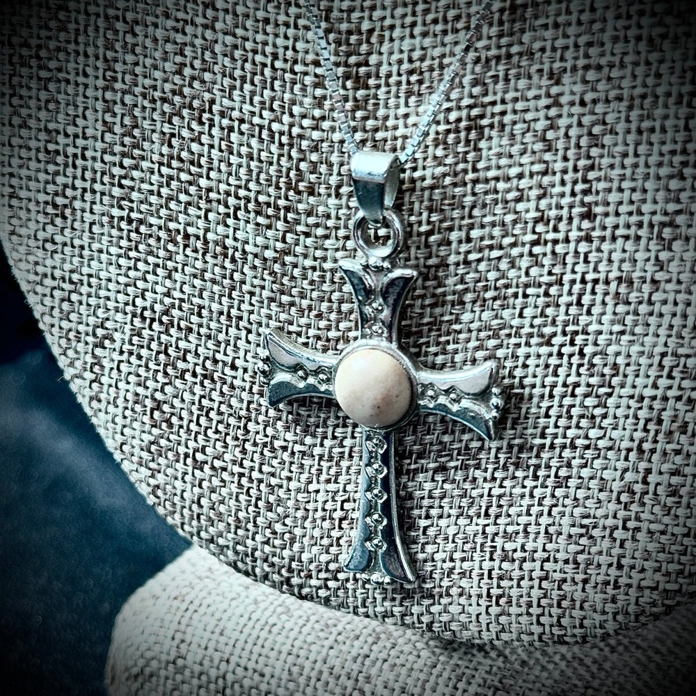 925 Sterling Silver Chain Necklace with Silver Tone Cross Pendant Religious 22"